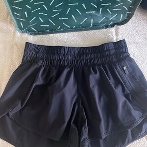 LULULEMON athletica Black Athletic Shorts